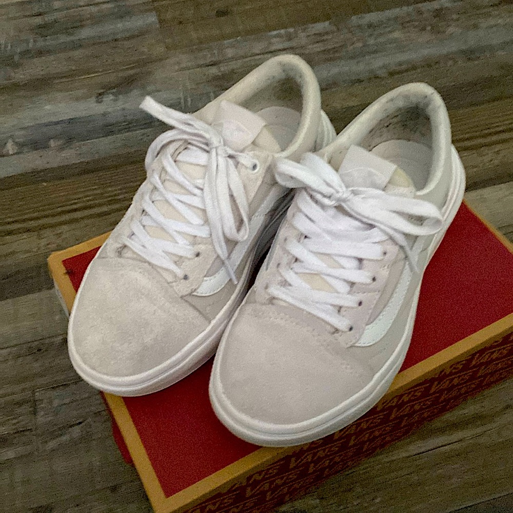 NIB Vans Gray and White Platform Sneakers- NWOT